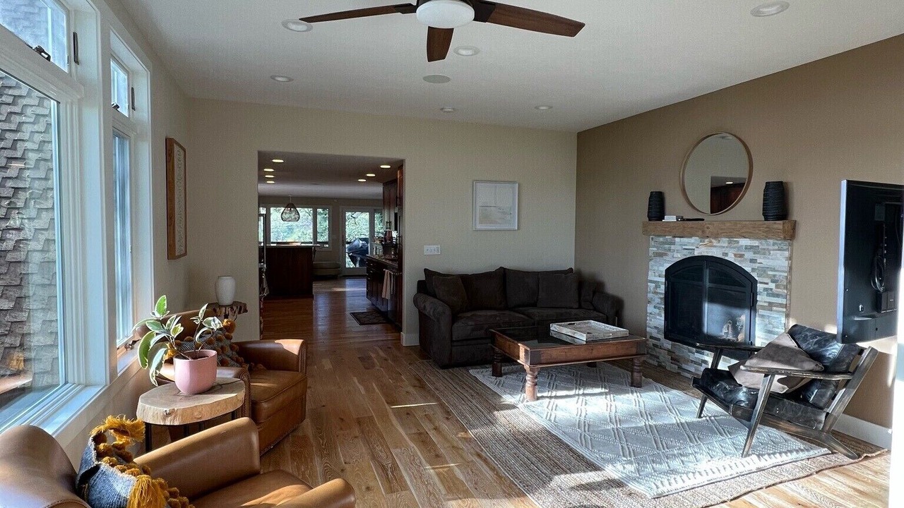 Photo of Bedroom in Penngrove