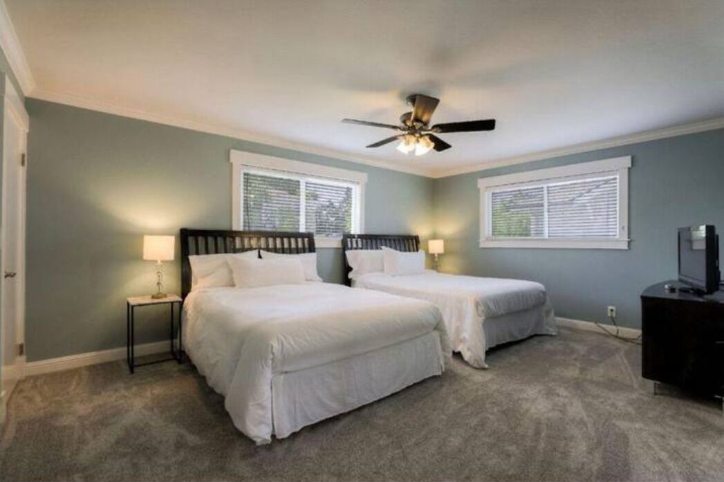 Photo of Bedroom in Shoreline West