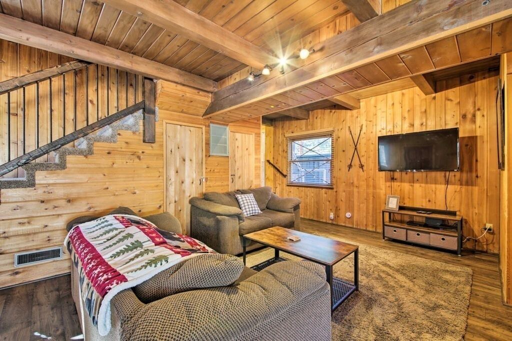 Photo of Livingroom in Boulder Bay