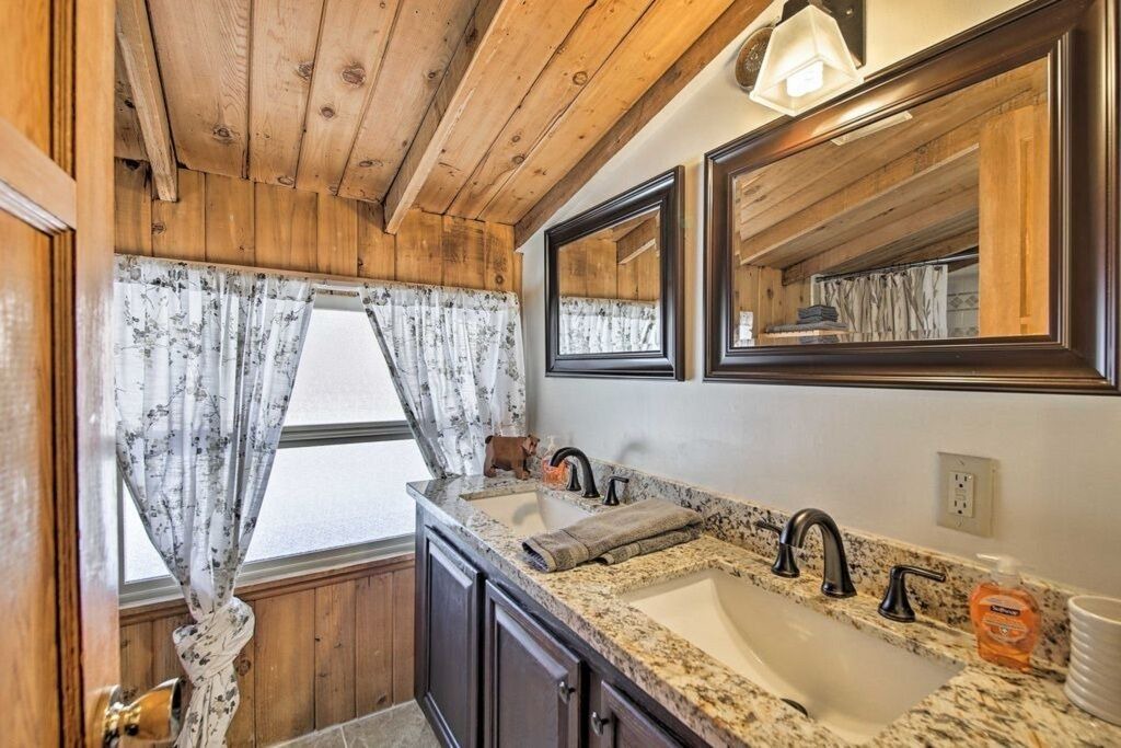 Photo of Bathroom in Boulder Bay