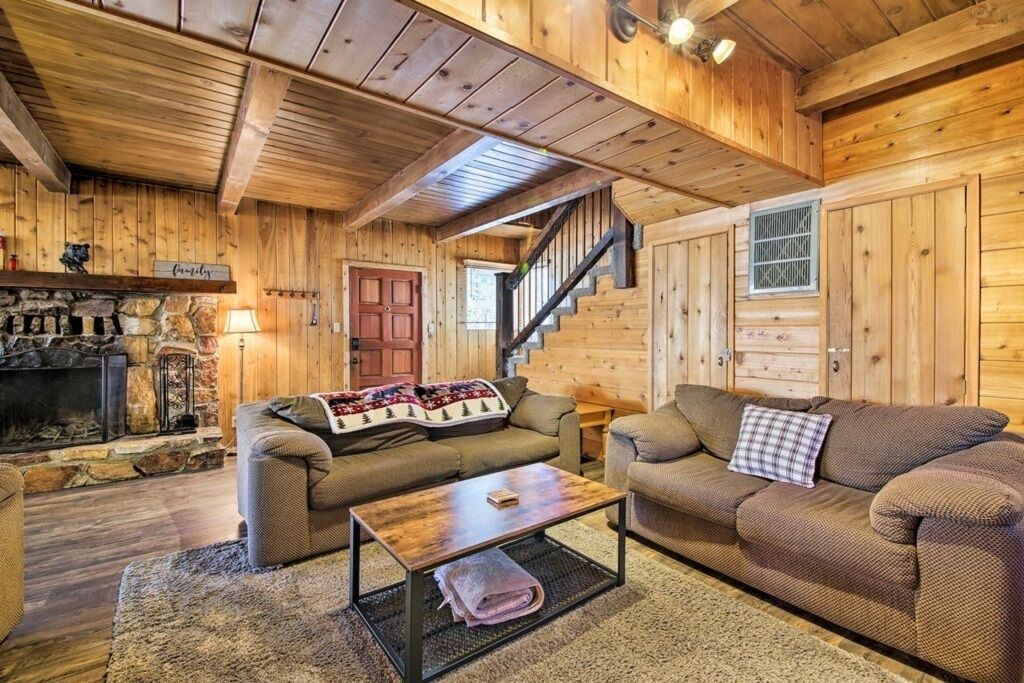 Photo of Livingroom in Boulder Bay