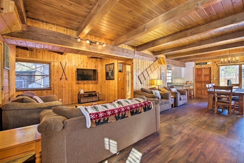 Photo of Livingroom in Boulder Bay
