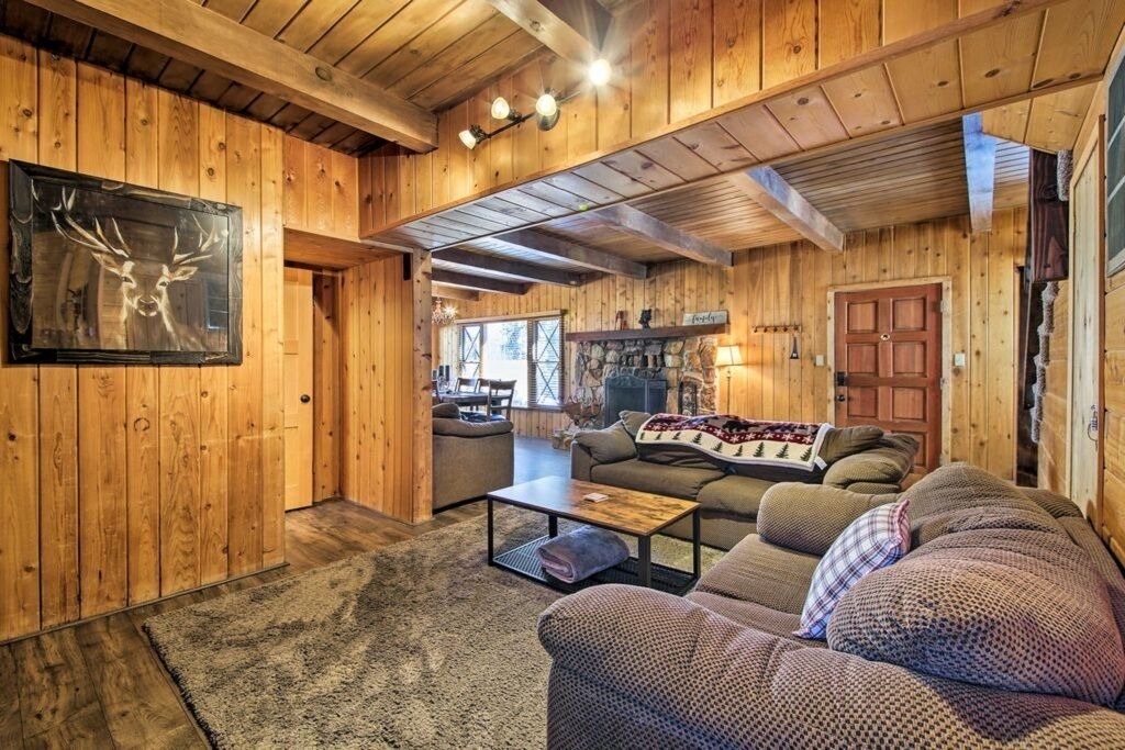 Photo of Livingroom in Boulder Bay