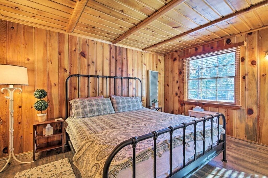 Photo of Bedroom in Boulder Bay