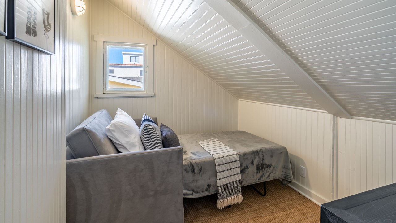 Photo of Bedroom in East Beach