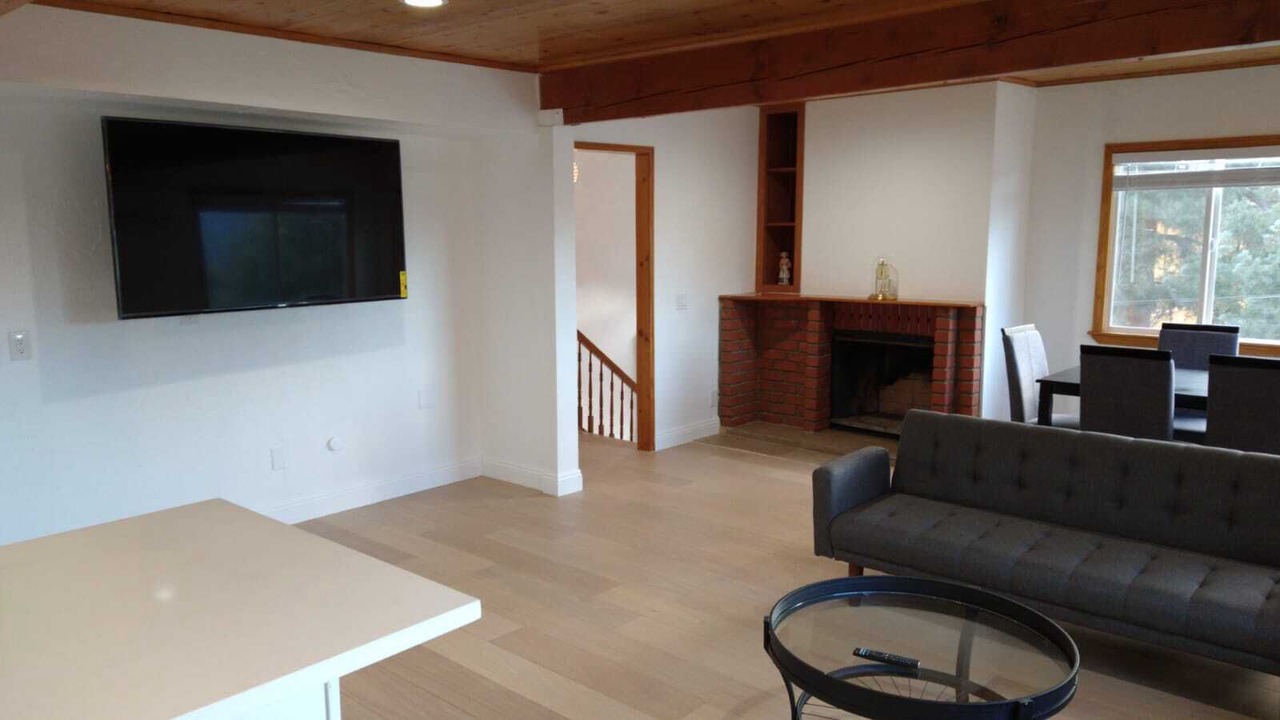Photo of Livingroom in Pine Mountain Club