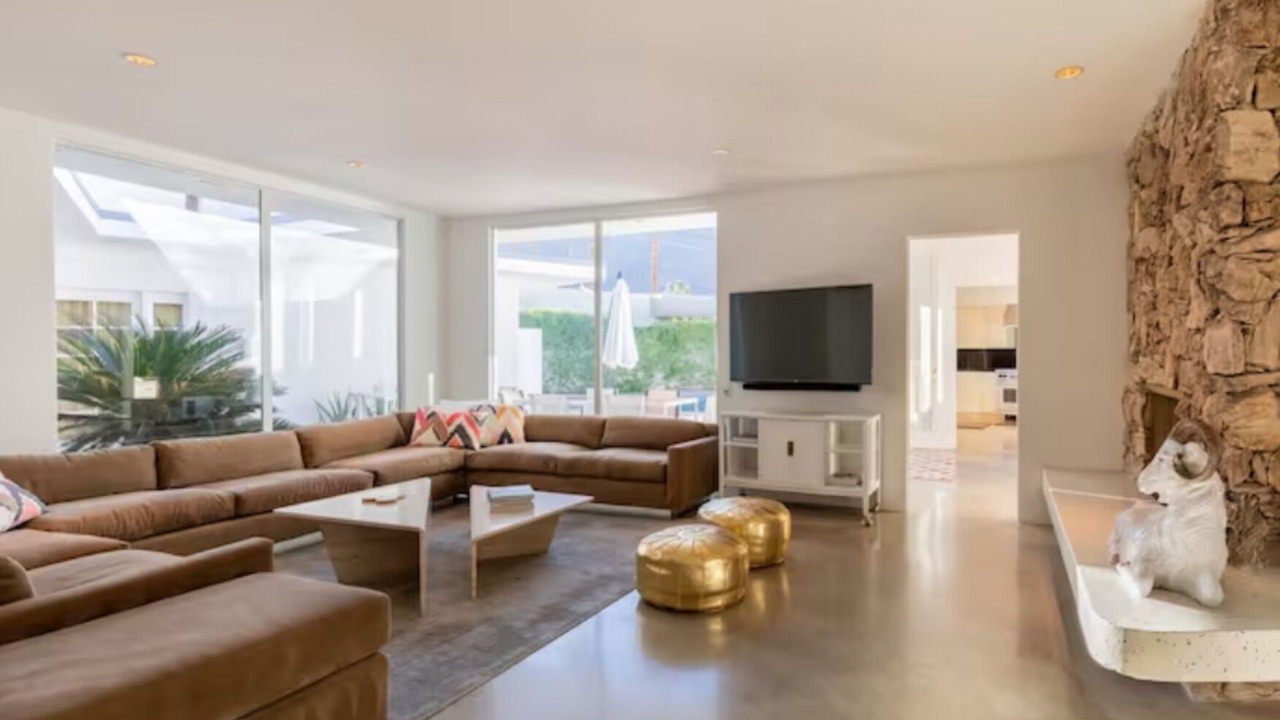 Photo of Livingroom in Twin Palms