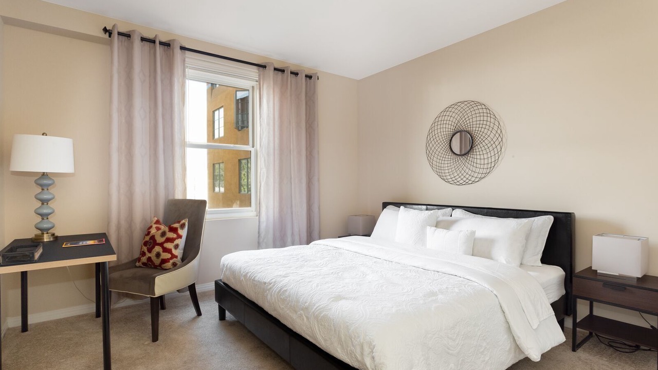Photo of Bedroom in Old Pasadena