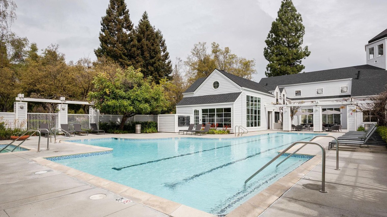 Photo of Outdoor in Old Mountain View