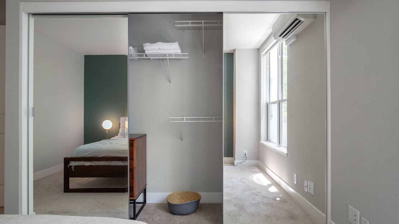 Photo of Bedroom in Old Mountain View