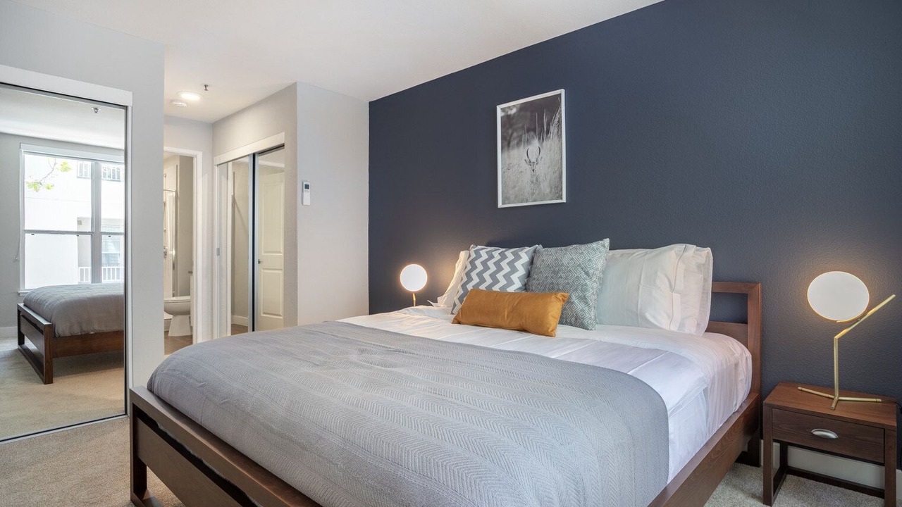 Photo of Bedroom in Old Mountain View