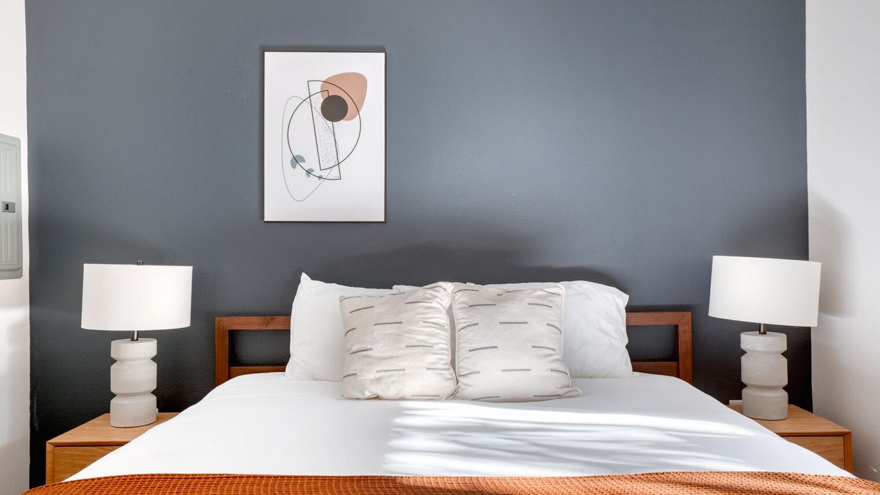 Photo of Bedroom in Hollywood