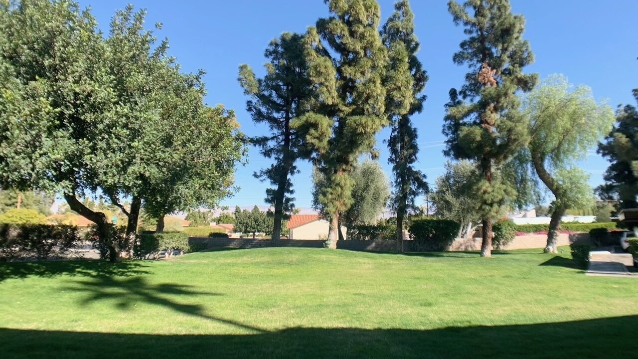 Photo of Outdoor in Racquet Club West