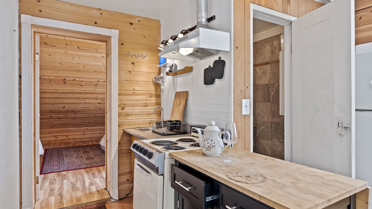 Photo of Kitchen in Mount Davidson Manor