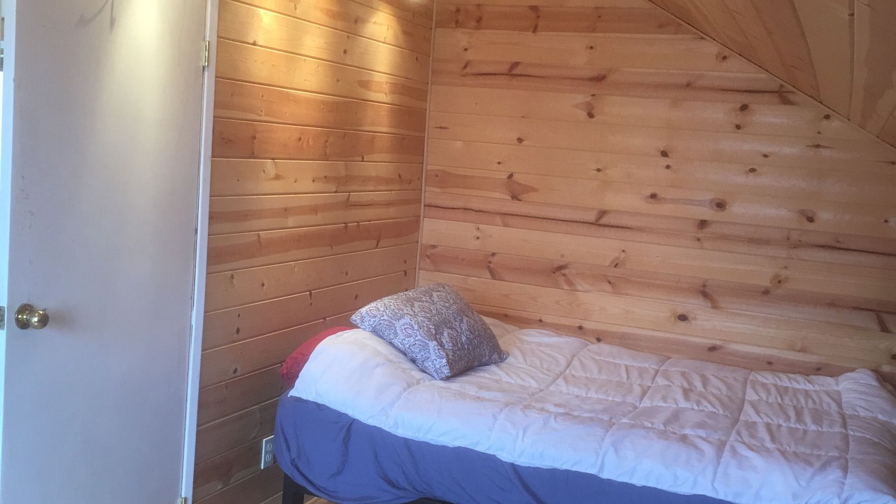 Photo of Bedroom in Mount Davidson Manor