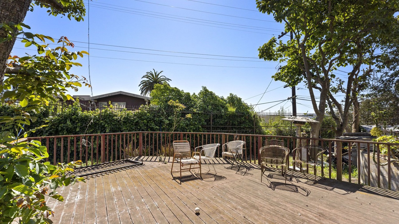 Photo of Patio Balcony in Mount Davidson Manor