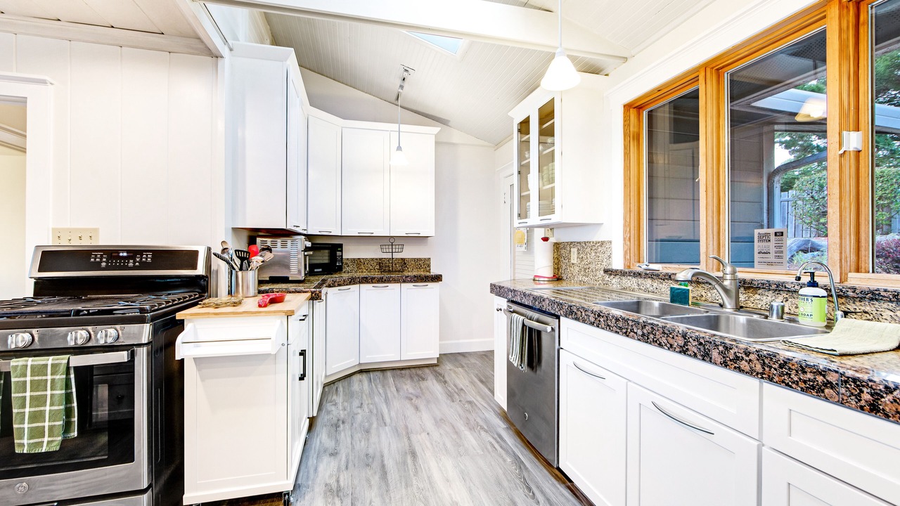 Photo of Kitchen in Mendocino