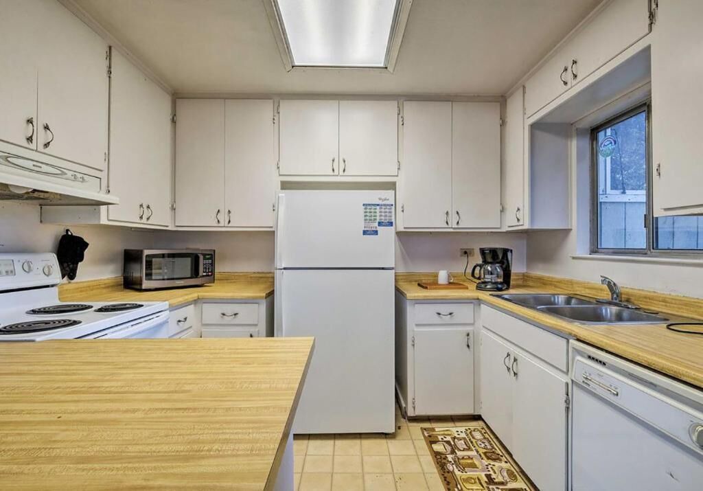 Photo of Kitchen in Tuolumne