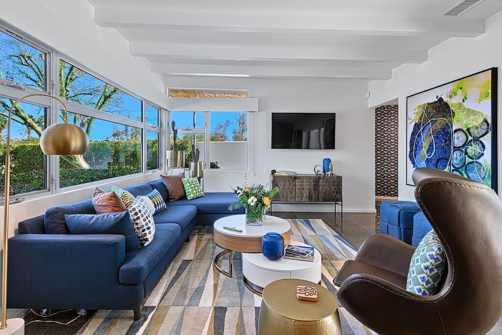 Photo of Livingroom in Magnesia Falls Cove