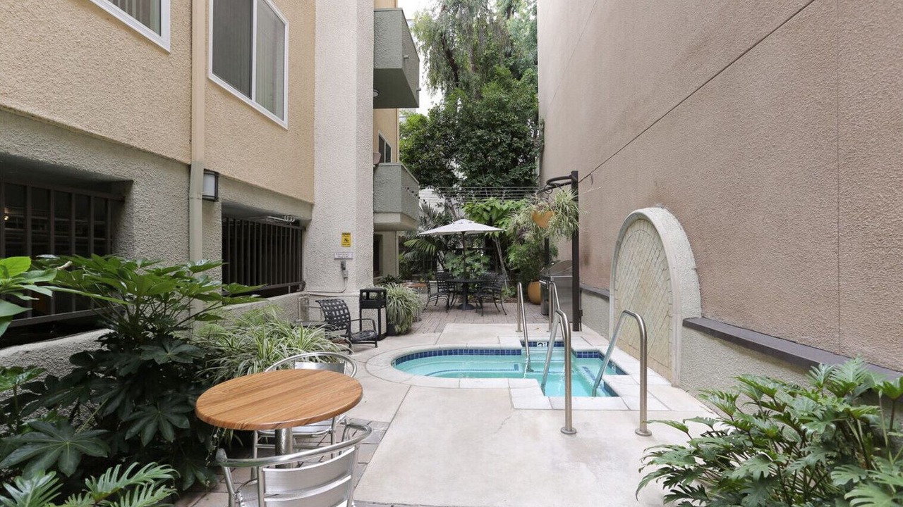 Photo of Outdoor in Beverly Grove