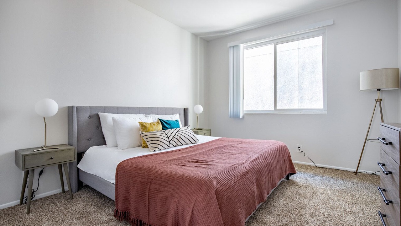 Photo of Bedroom in Beverly Grove