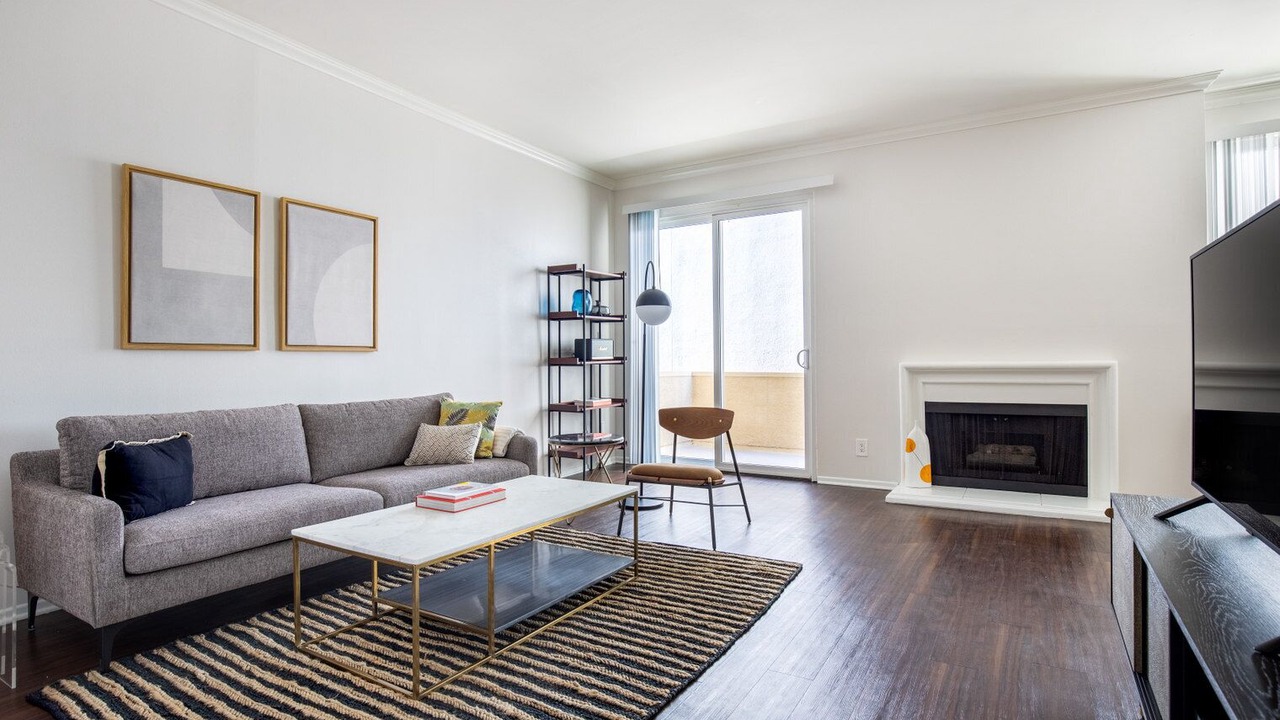 Photo of Livingroom in Beverly Grove