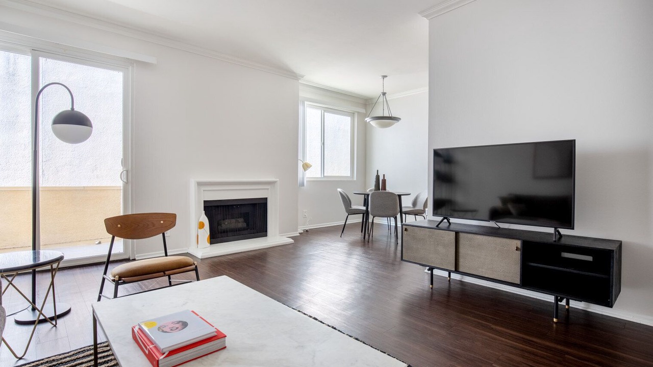 Photo of Livingroom in Beverly Grove