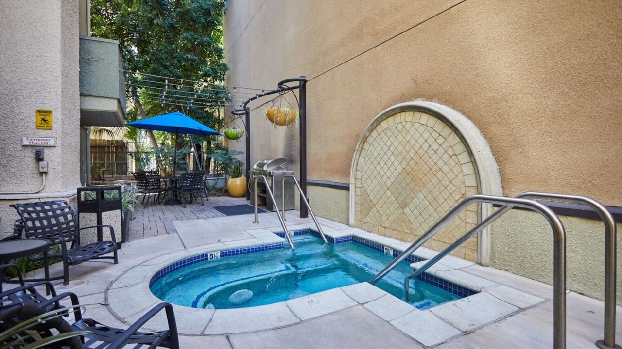 Photo of Outdoor in Beverly Grove