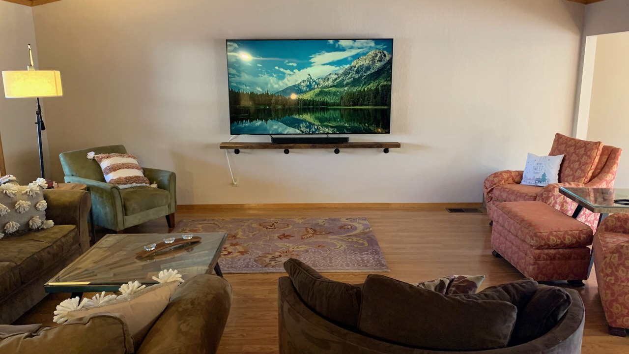 Photo of Livingroom in Groveland