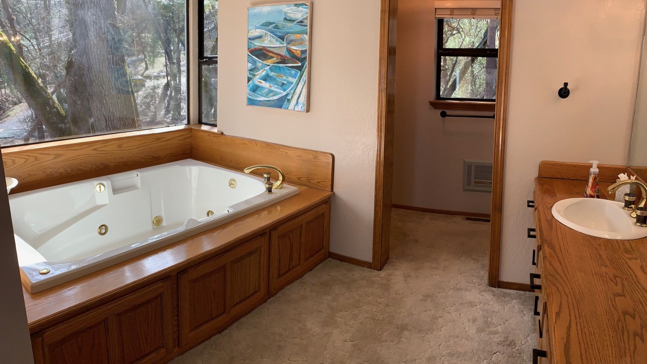 Photo of Bathroom in Groveland