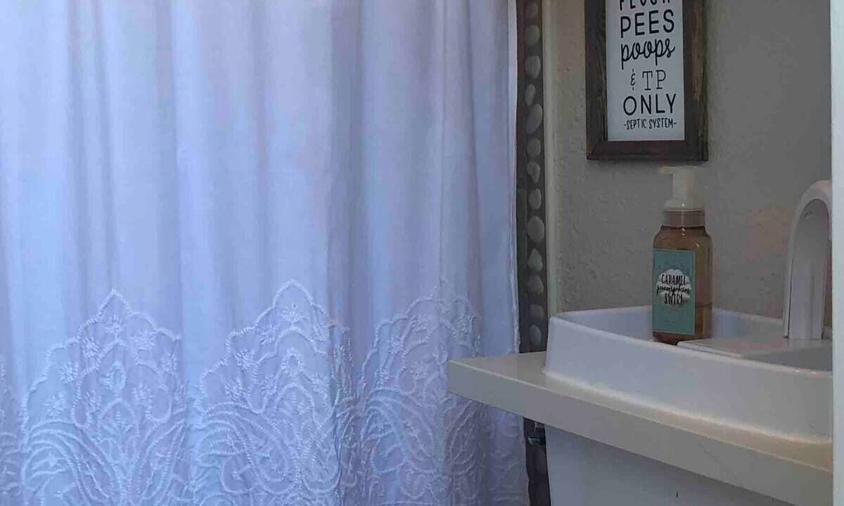 Photo of Bathroom in Woodland