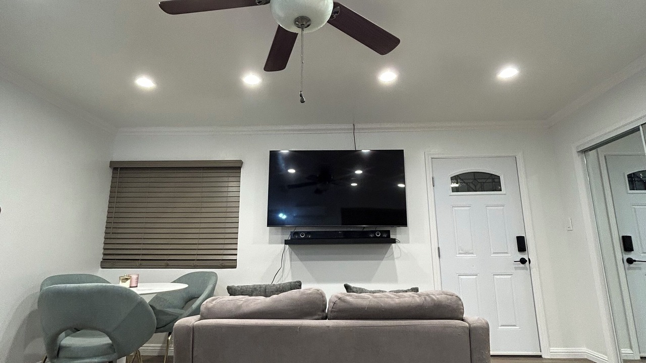 Photo of Livingroom in Downey