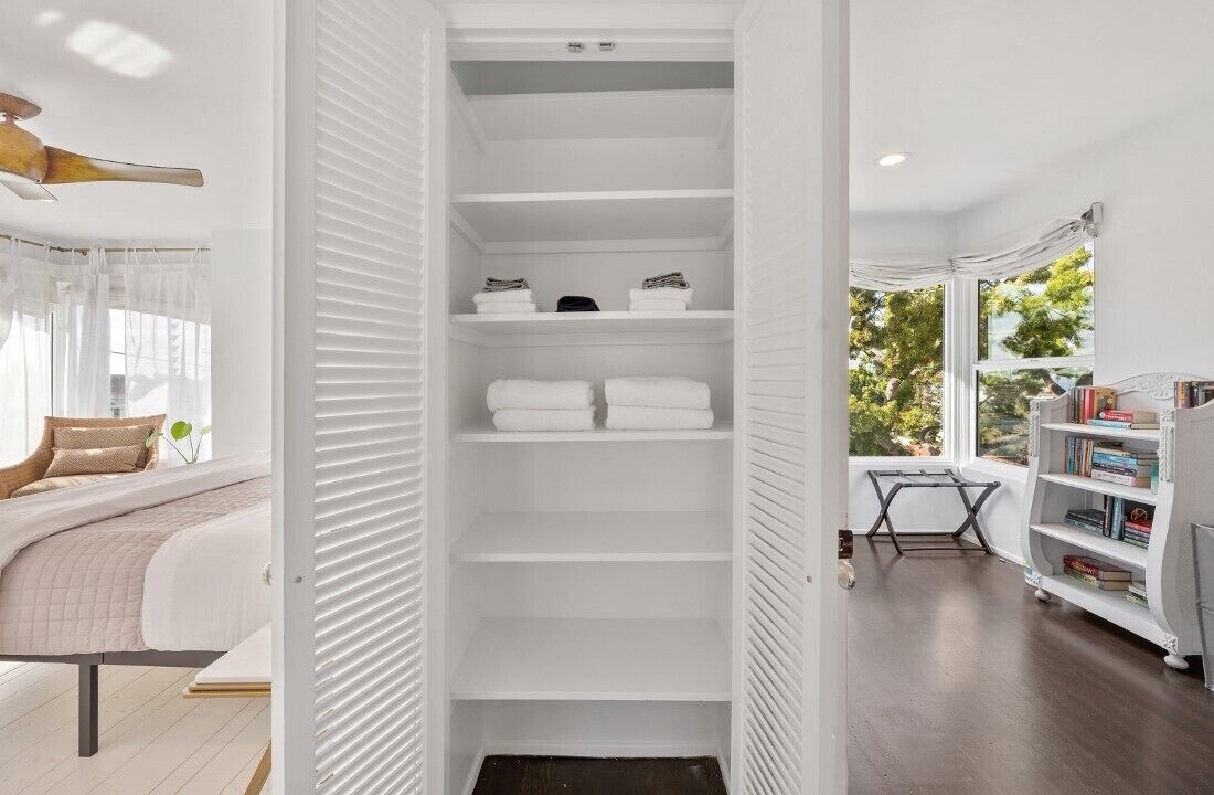 Photo of Bedroom in Village of La Jolla