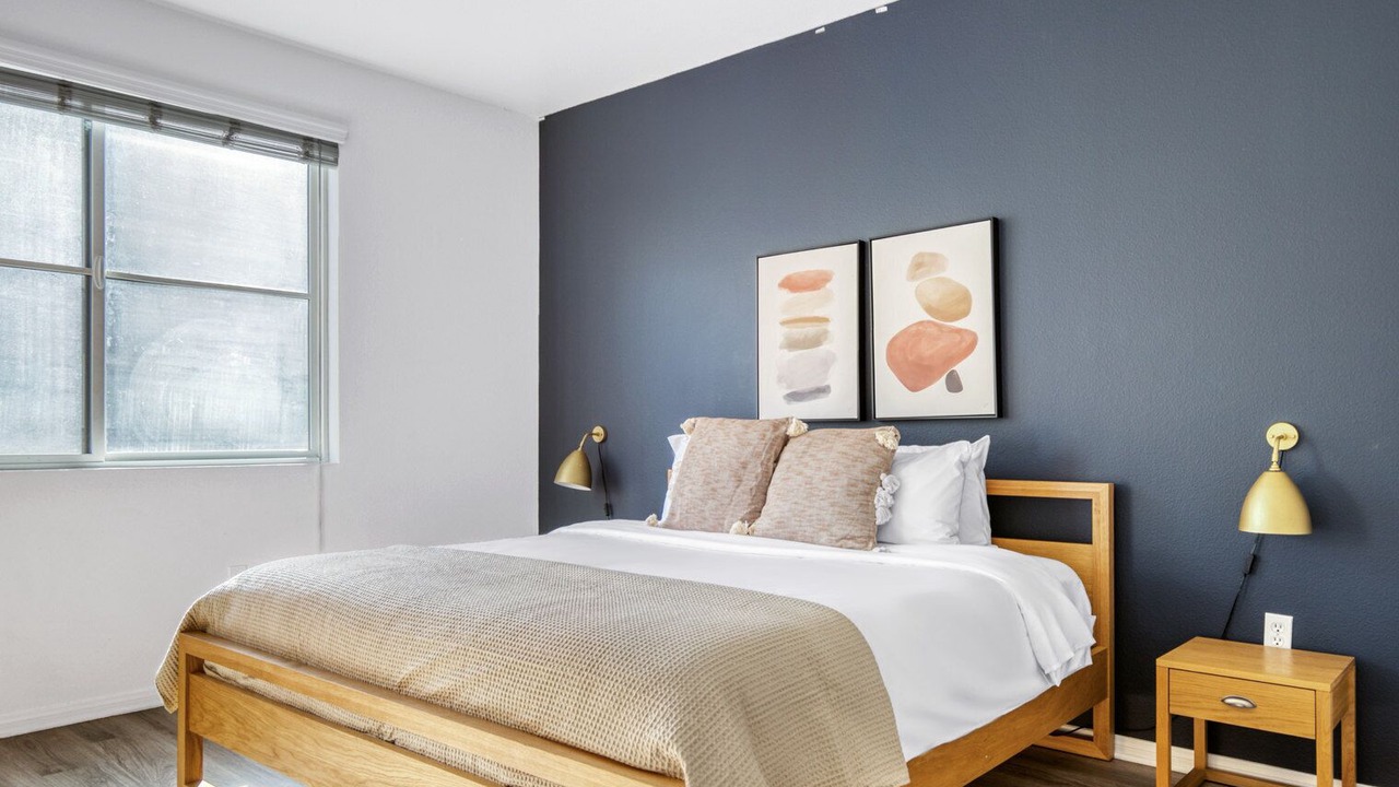 Photo of Bedroom in Hollywood