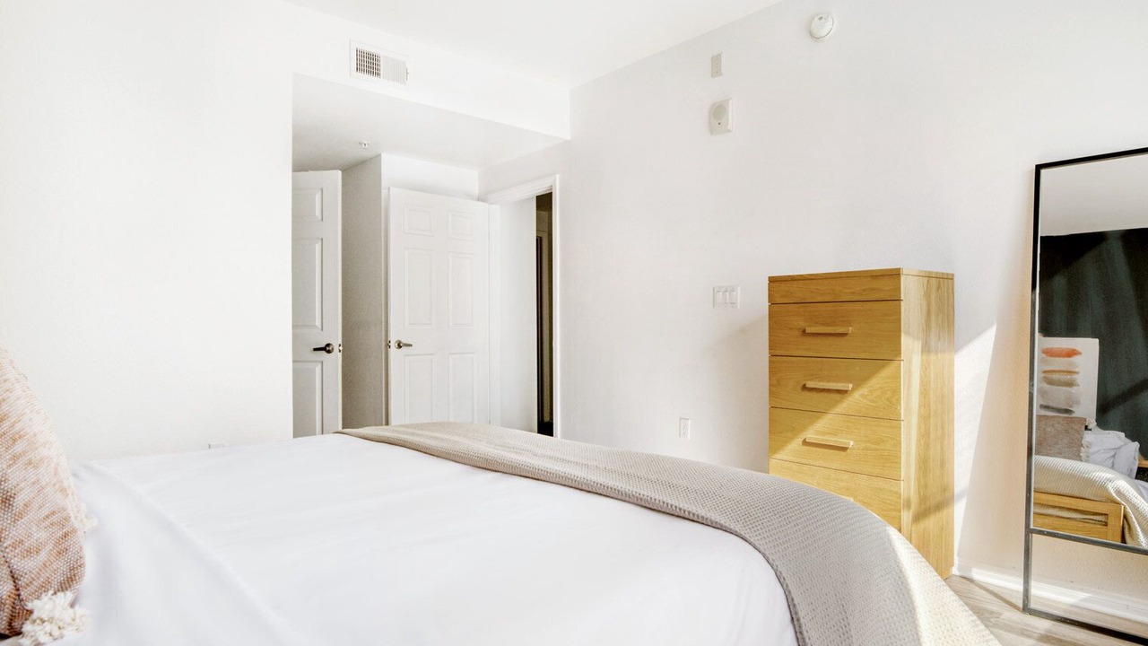 Photo of Bedroom in Hollywood