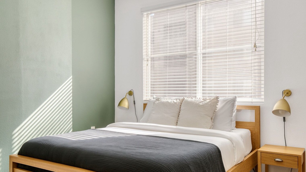 Photo of Bedroom in Hollywood