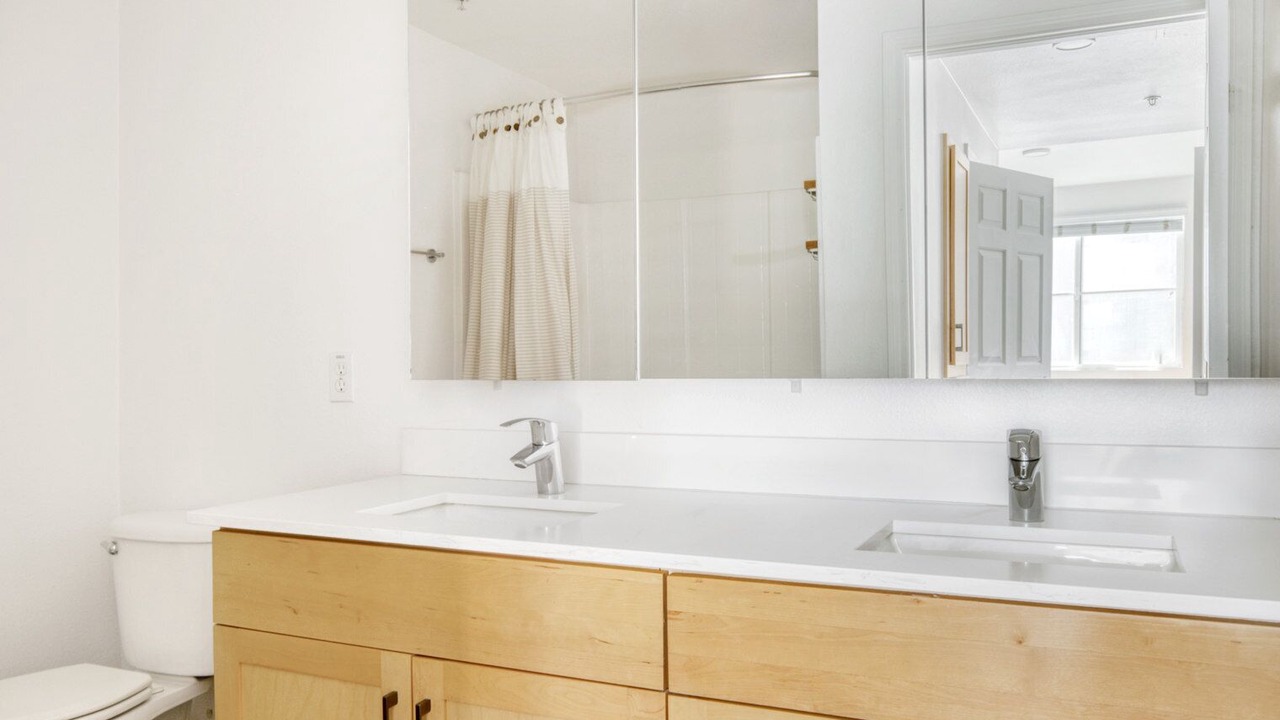 Photo of Bathroom in Hollywood