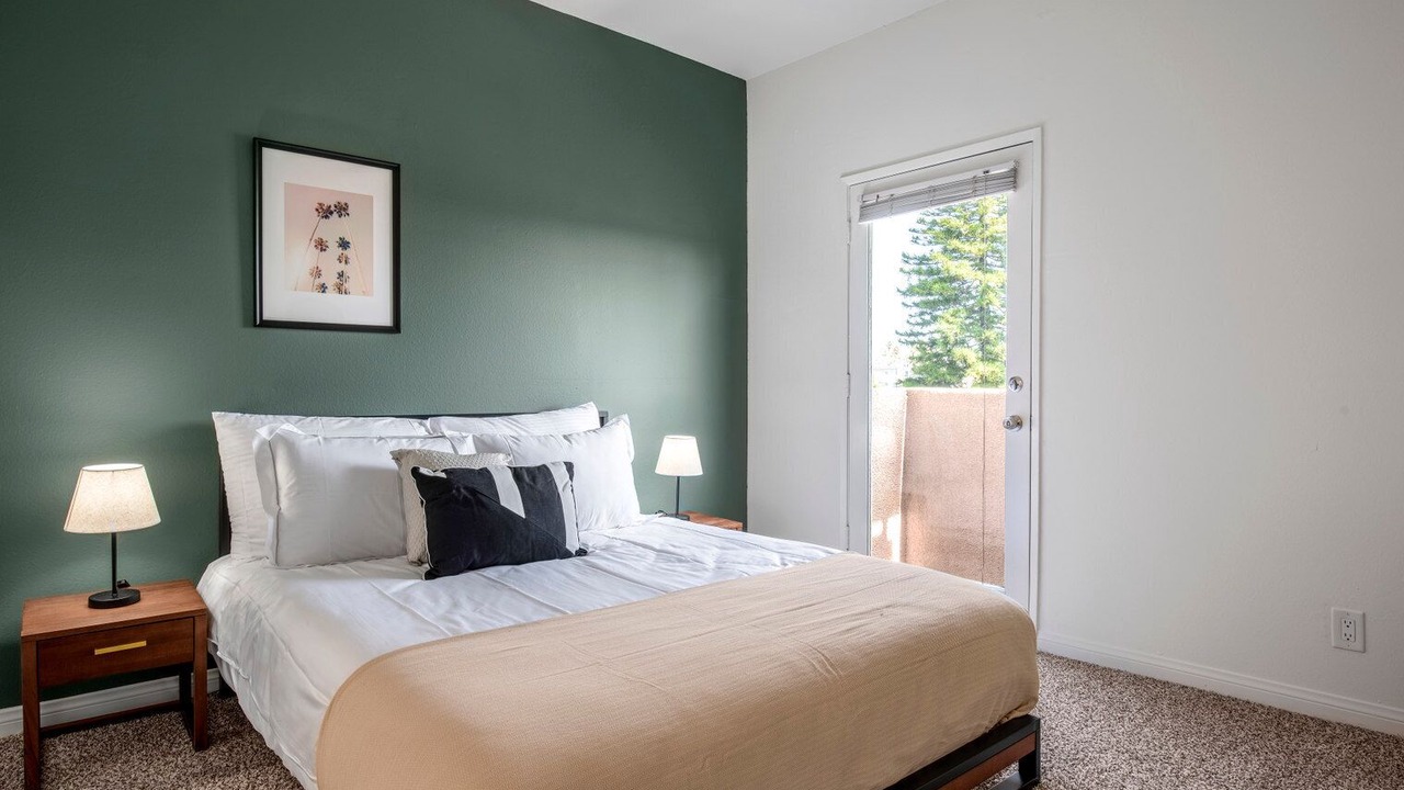 Photo of Bedroom in Hollywood