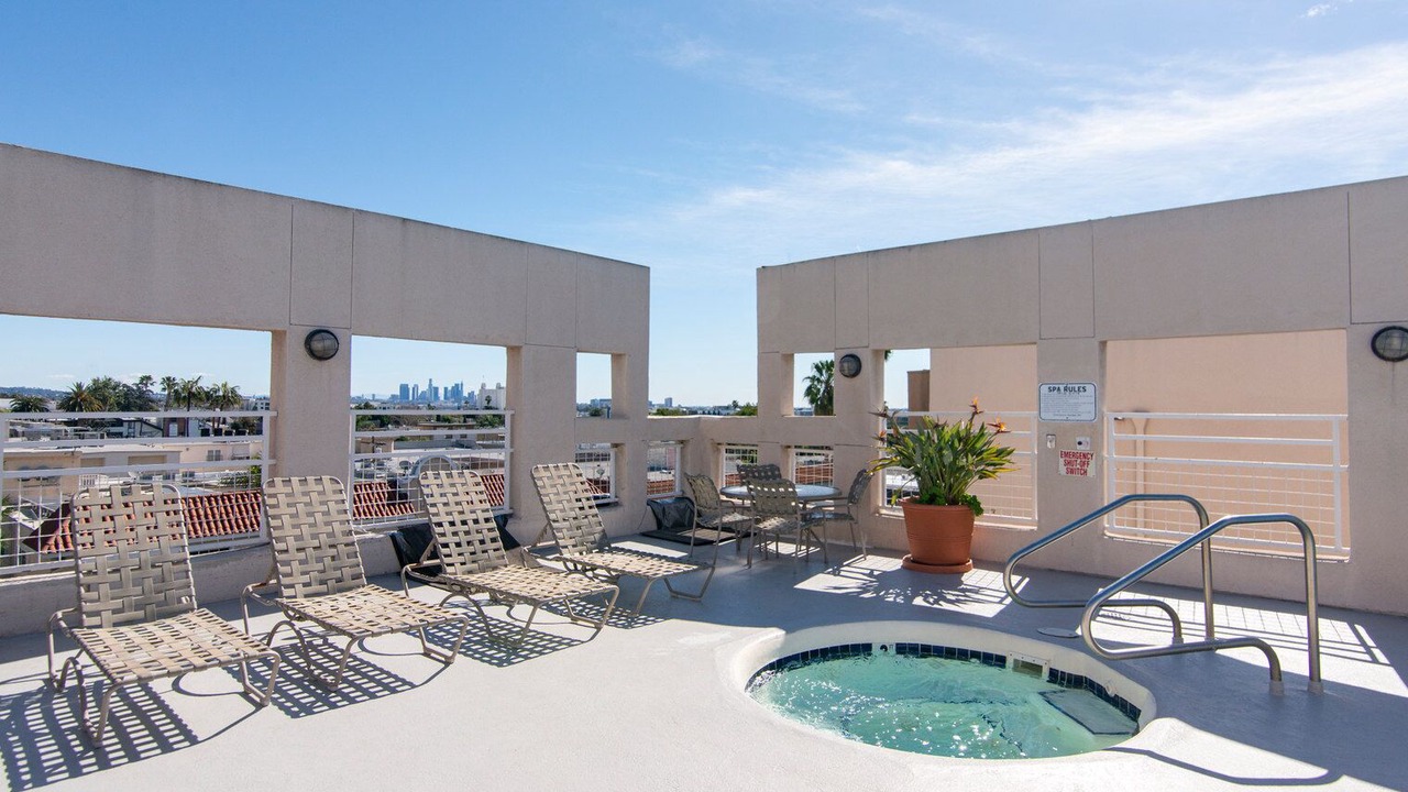 Photo of Outdoor in Hollywood