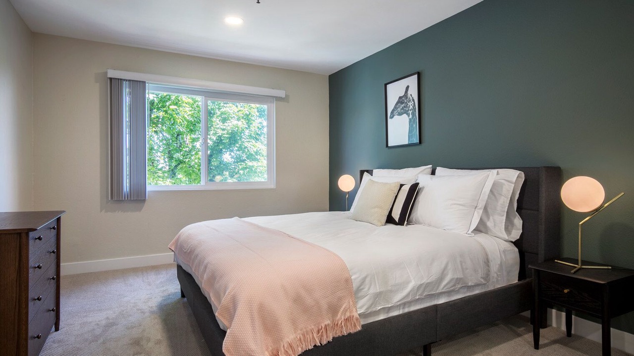 Photo of Bedroom in Beverly Grove