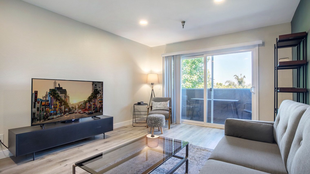 Photo of Livingroom in Beverly Grove