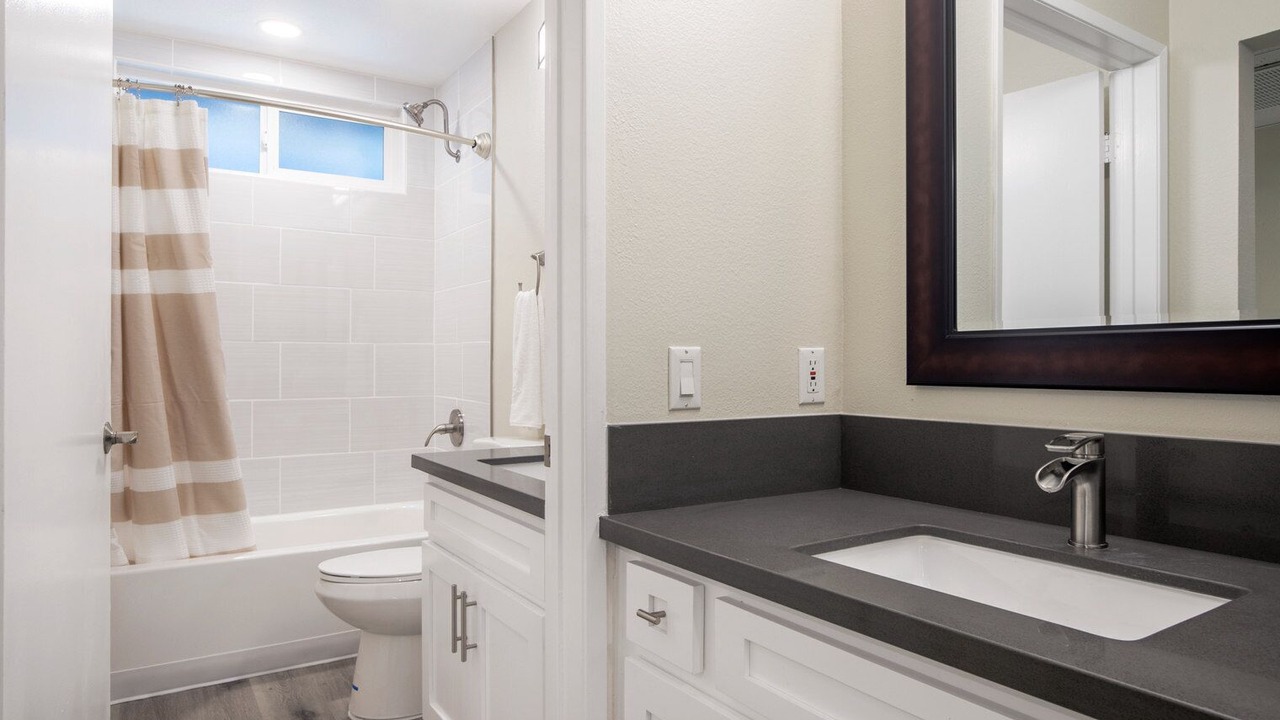 Photo of Bathroom in Beverly Grove