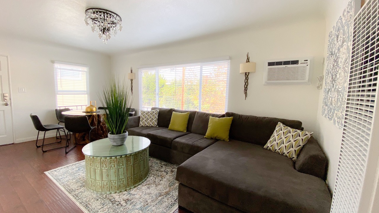 Photo of Livingroom in Belmont Heights