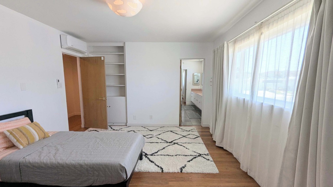 Photo of Bedroom in Ladera Heights