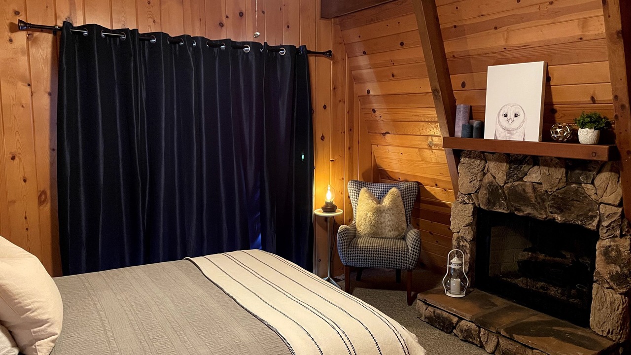 Photo of Bedroom in Arrowbear Lake