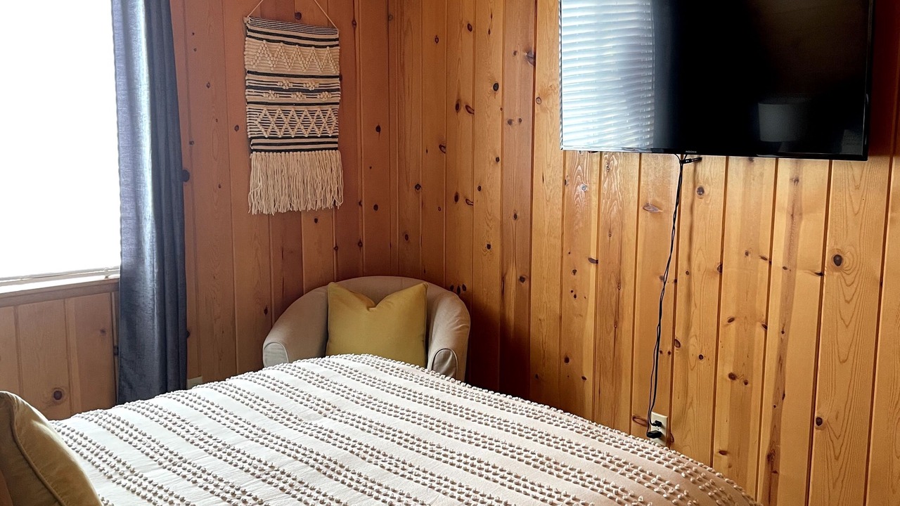 Photo of Bedroom in Arrowbear Lake