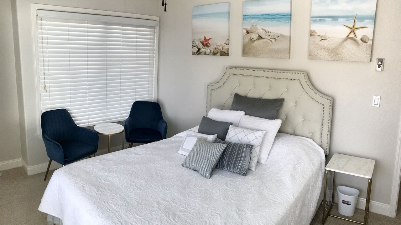 Photo of Bedroom in Huntington Beach
