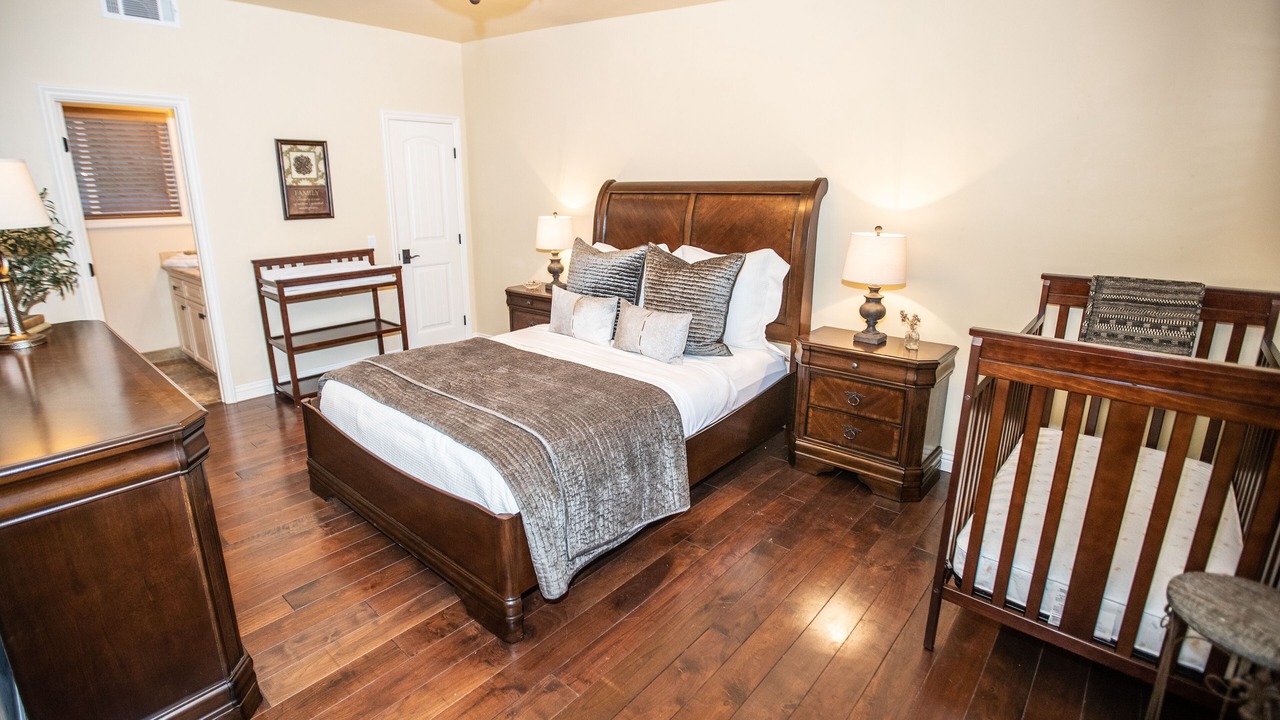 Photo of Bedroom in Crestline
