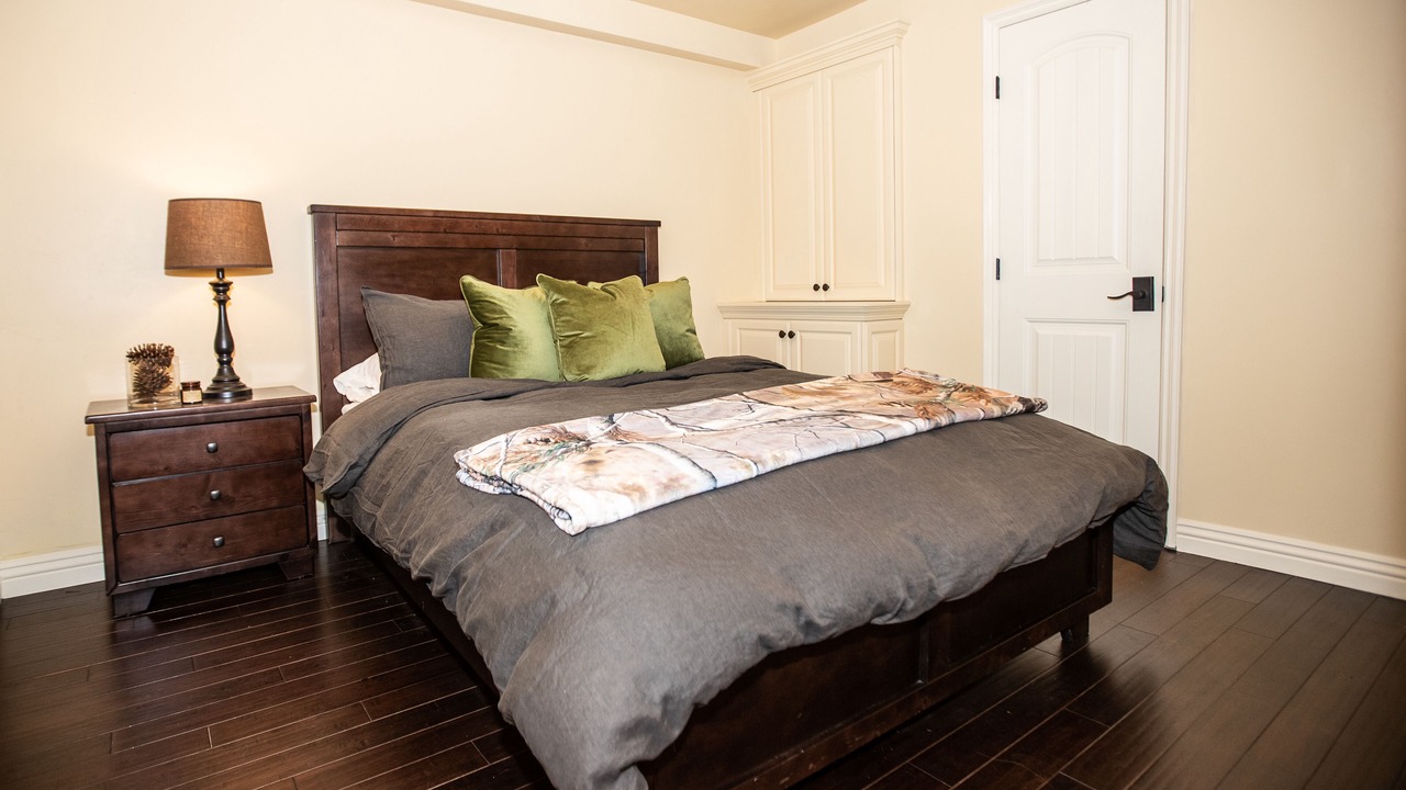 Photo of Bedroom in Crestline