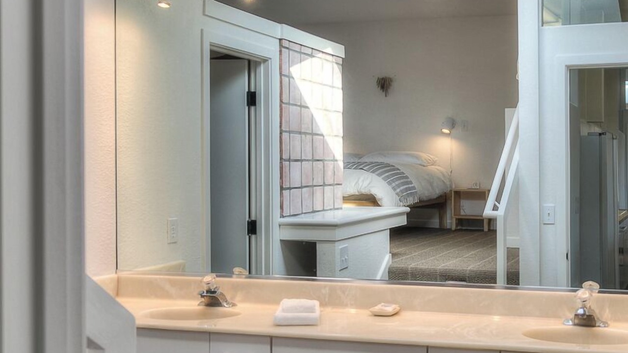 Photo of Bedroom in Sea Ranch